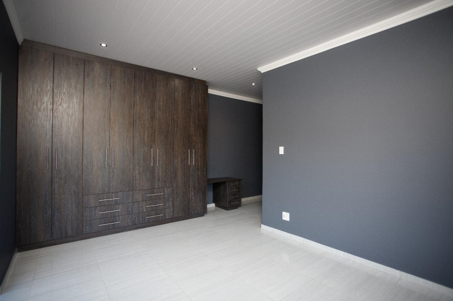 3 Bedroom Property for Sale in Island View Western Cape